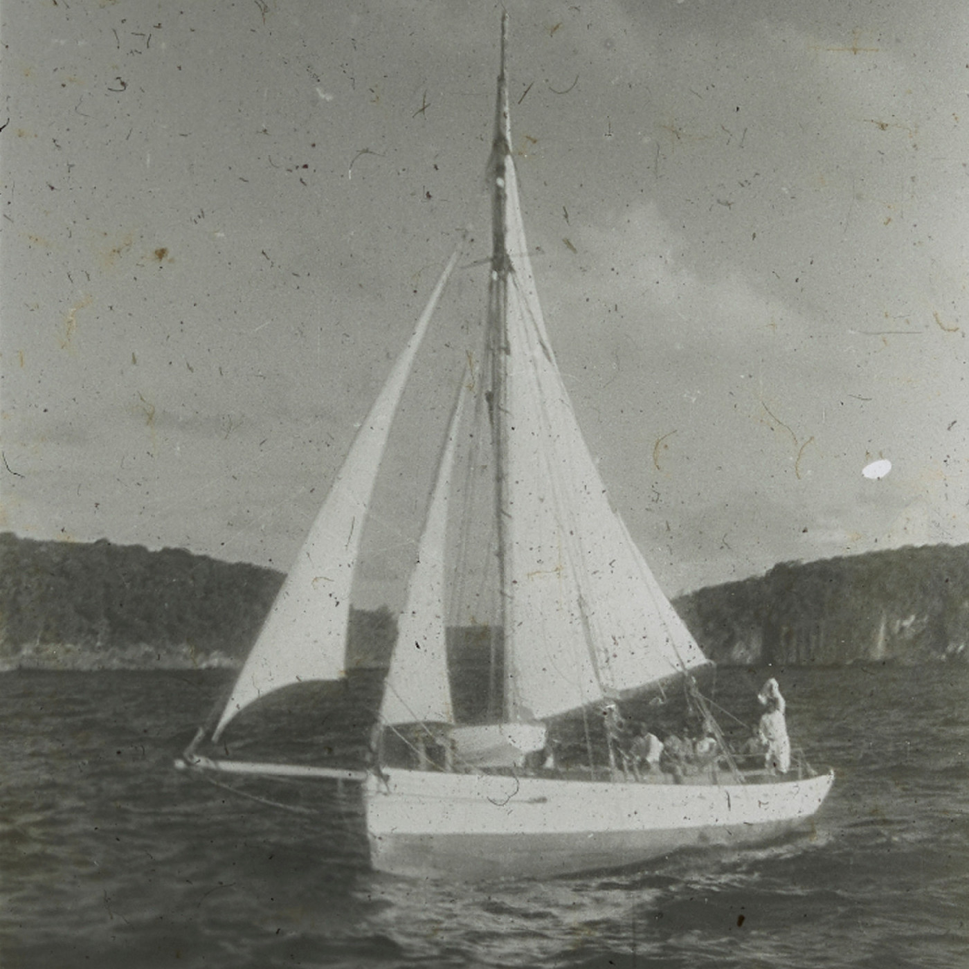 The sailboat "Fetu'aha'a" with crew, Tonga