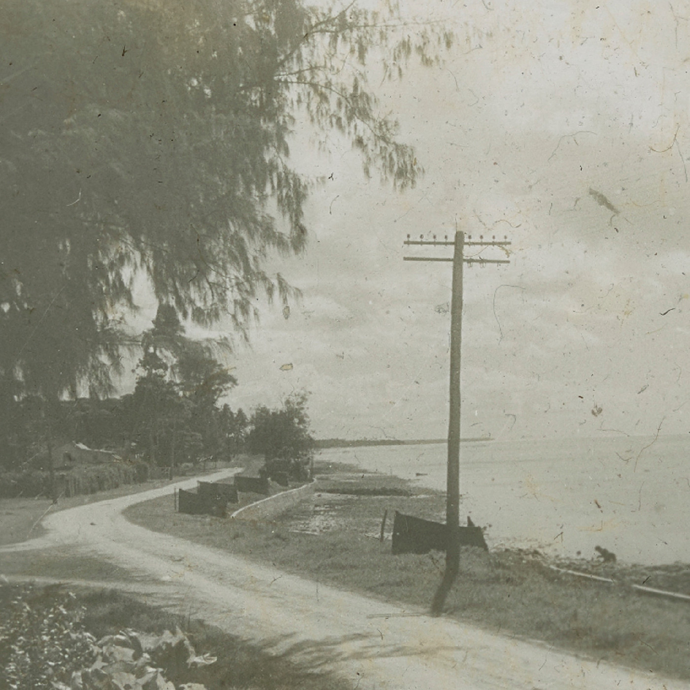 Dirt road by the shore