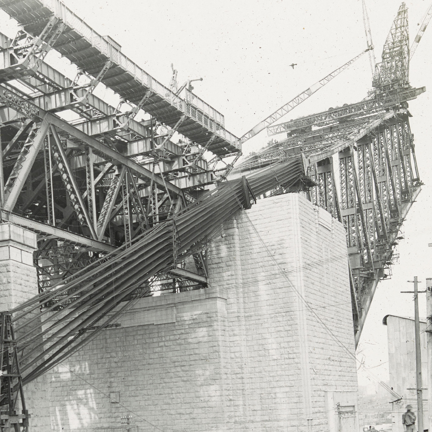 Construction of Sydney Harbour Bridge (1930)