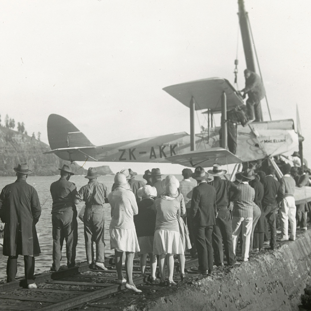 Crowd with the seaplane 'Madam Elijah', Norfolk Island