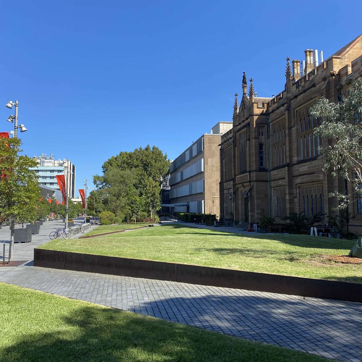 Empty scenes of Eastern Avenue, 20 March 2020